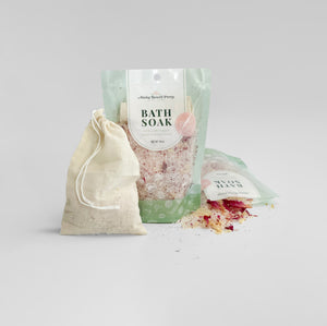 
                  
                    Load image into Gallery viewer, Peony Bath Soak - 10 oz
                  
                